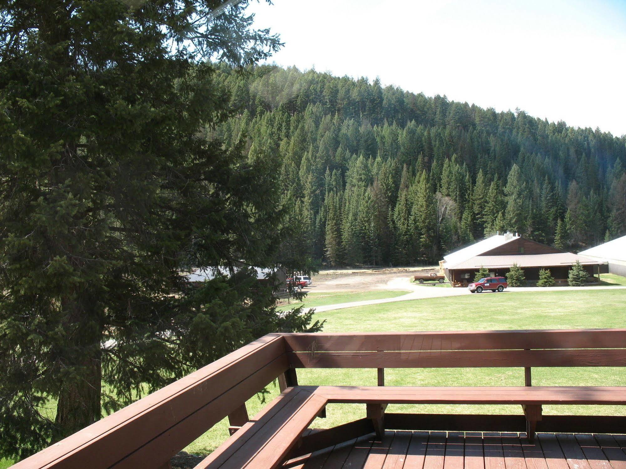 Bar W Guest Ranch Villa Whitefish Exterior photo